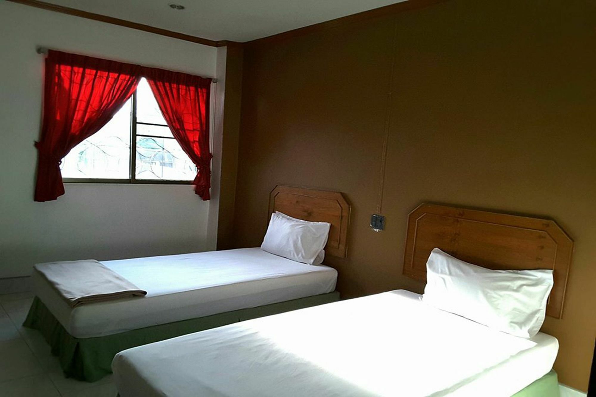 Kookkai House Pansiyon Patong Dış mekan fotoğraf